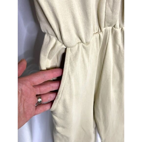 Ivy City Co Ivory Jumpsuit With Ruffle Women’s Size XS - Picture 9 of 11